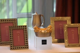 Quà tặng cao cấp Royal Selangor chính thức có mặt tại Việt Nam 