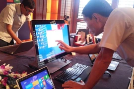 Đã hàn xong cáp AAG, Internet Việt Nam đi quốc tế thông suốt