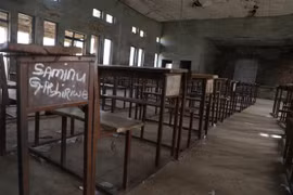 Cảnh vắng vẻ tại lớp học ở Kagara, bang Niger, Nigeria, sau khi xảy ra một vụ bắt cóc học sinh ngày 18/2. (Ảnh: AFP/TTXVN)