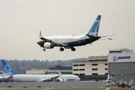 Máy bay Boeing 737 MAX thực hiện chuyến bay kiểm tra tại nhà máy của Boeing ở Seattle, Washington, Mỹ, ngày 30/9/2020. (Ảnh: AFP/TTXVN)