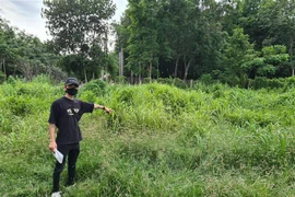 [Video] Treo băngrôn, đòi lại tiền mua bất động sản ở Bình Dương