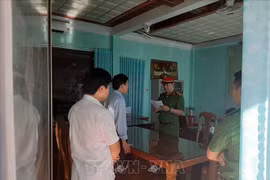 Truy tố nguyên Chủ tịch huyện tham ô tài sản, làm giả tài liệu 