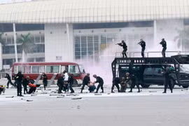 [Photo] Công an nhân dân trong sự nghiệp xây dựng, bảo vệ Tổ quốc 