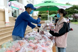 [Photo] Người dân Đà Nẵng tình nguyện chung sức chống dịch COVID-19