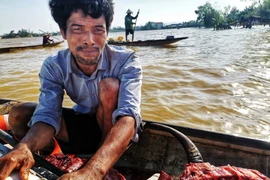 [Photo] Quảng Bình: Nhiều xã ở Lệ Thủy vẫn bị nước lũ cô lập