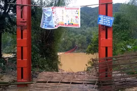 [Photo] Dông lốc, mưa đá gây thiệt hại trên địa bàn tỉnh Lào Cai