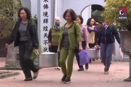 [Video] Nồi cháo yêu thương, ấm áp tình người gửi tới các bệnh nhân