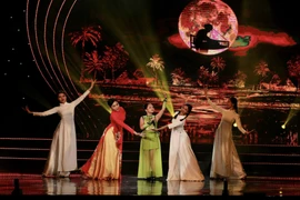 [Photo] Toàn cảnh đêm Chung kết Mrs Grand lần đầu tiên tại Việt Nam