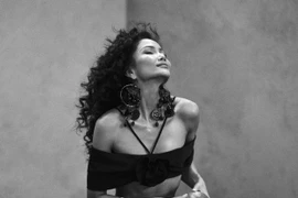 H'Hen Niê kể chuyện yêu bằng hình ảnh với nhiều cung bậc cảm xúc