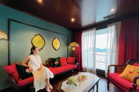 Trải nghiệm hải trình độc đáo trên du thuyền 5 sao mới ở Hạ Long