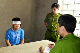 Xét xử 26 bị cáo trong vụ án mua bán gần 1.800 bánh heroin