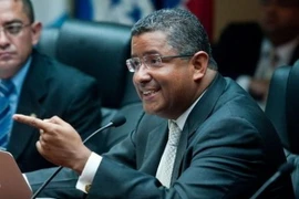 El Salvador phát lệnh truy nã cựu Tổng thống Flores