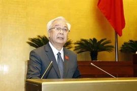 Ủy viên Ủy ban Thường vụ Quốc hội, Chủ nhiệm Ủy ban Văn hóa, Giáo dục, Thanh niên, Thiếu niên và Nhi đồng của Quốc hội Phan Thanh Bình trình bày Báo cáo giải trình, tiếp thu, chỉnh lý dự án Luật sửa đổi, bổ sung một số điều của Luật Giáo dục đại học. (Ảnh