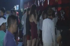 Khi bị đột kích trung tâm này đã chật kín bàn với hơn 30 khách hàng. (Nguồn: astroawani.com)