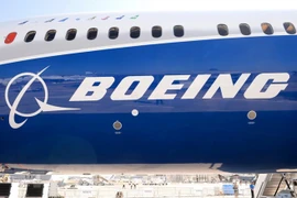 Biểu tượng của hãng Boeing. (Ảnh: AFP/TTXVN)