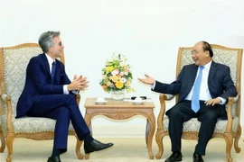 Thủ tướng Nguyễn Xuân Phúc tiếp ông Bill McDermott, Chủ tịch Tập đoàn công nghệ SAP (Đức). (Ảnh: Thống Nhất/TTXVN)