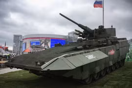 Xe tăng chiến đấu Armata T-15 của Nga được giới thiệu tại Diễn đàn Công nghiệp quốc phòng Army-2018 ở thị trấn Kubinka, ngoại ô thủ đô Moskva ngày 21/8. (Ảnh: AFP/TTXVN)