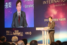 Thủ tướng Hàn Quốc Lee Nak-yon phát biểu tại Hội nghị phát thanh, truyền hình Nhà nước quốc tế, thủ đô Seoul ngày 24/10. (Ảnh: Yonhap/TTXVN)