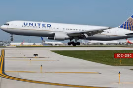 Máy bay của United Airlines tại sân bay quốc tế OHare ở Chicago, Illinois của Mỹ. (Ảnh: EPA/TTXVN) 