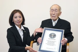 Cụ ông Nhật Bản được công nhận là người cao tuổi nhất thế giới