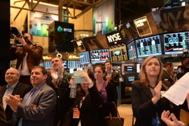 Fed nhận định kinh tế Mỹ tiếp tục tăng trưởng khả quan