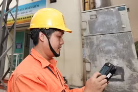 EVN Hà Nội: Giải thích và nhận lỗi về sai sót trong ghi chỉ số côngtơ