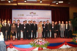 Viện Hàn lâm Khoa học xã hội Việt-Lào-Campuchia họp thường niên