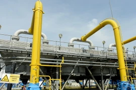 Gazprom cắt giảm lượng 24% lượng khí đốt bán cho Ba Lan