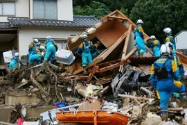 Thương vong trong vụ lở đất tại Nhật Bản tiếp tục tăng