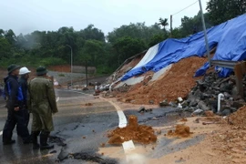 Bão số 2 đi sâu vào đất liền và suy yếu thành áp thấp nhiệt đới