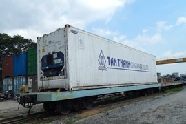 Khai thác tàu hàng container lạnh hành trình Bắc-Nam 58 giờ 