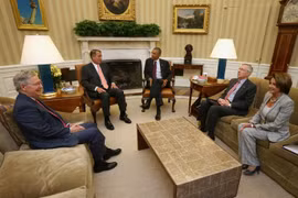 Báo Mỹ: Obama sẵn sàng cho phép không kích IS tại Syria