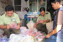 Tây Ninh: Thu giữ 4.700 bao bì bột ngọt Ajinomoto giả