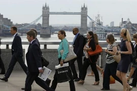 Tỷ lệ thất nghiệp Anh xuống thấp nhất trong hơn nửa thập kỷ 