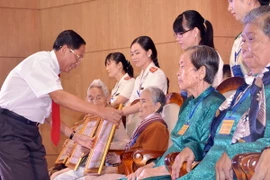 Đắk Lắk trao tặng, truy tặng danh “Bà mẹ Việt Nam anh hùng"