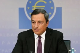 Chủ tịch ECB kêu gọi điều chỉnh tiền lương để cứu đồng euro