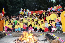 Người Việt ở Séc: Hướng thế hệ trẻ trở về nguồn cội