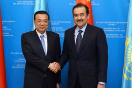 Thủ tướng Trung Quốc thăm Kazakhstan, dự hội nghị SCO