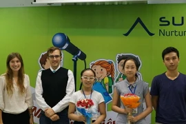 Học sinh trung học cơ sở Hà Nội trổ tài hùng biện tiếng Anh