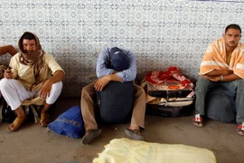 Ai Cập sơ tán công dân mắc kẹt tại biên giới Libya-Tunisia