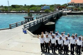 Cầu cảng Trường Sa lớn. (Ảnh: An Đăng/TTXVN)