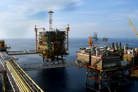 Diễn tập xử lý sự cố rò rỉ khí đường ống dẫn khí trên biển