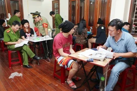 Bắt 44 đối tượng dùng công nghệ cao lừa đảo dân Trung Quốc