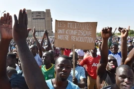 Quân đội Burkina Faso quyết thành lập một chính phủ chuyển tiếp