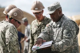 Tướng Mỹ và binh lính bị cách ly ở Italy để đề phòng virus Ebola