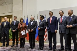 EU kéo dài việc tạm ngừng một số biện pháp trừng phạt Iran