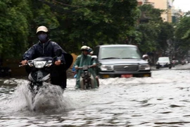 Hà Nội vẫn còn 12 điểm ngập khi lượng mưa trên 50mm