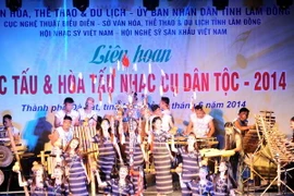 500 nghệ nhân trình diễn nhạc cụ dân tộc tại phố núi Đà Lạt