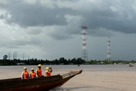 Gió mùa đông bắc ảnh hưởng đến Bắc Bộ gây mưa rào và dông 