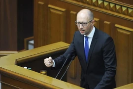 Thủ tướng Ukraine hé lộ kế hoạch xây "tường thành" với Nga